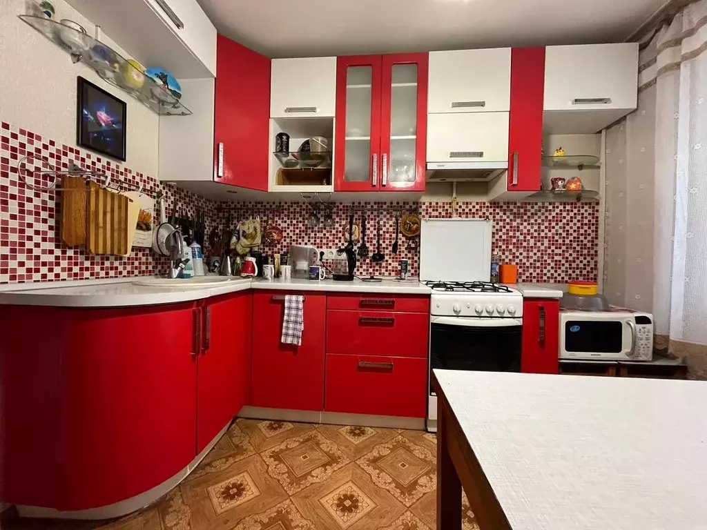 3-к кв. Омская область, Омск ул. Лермонтова, 134а (52.0 м) - Фото 1