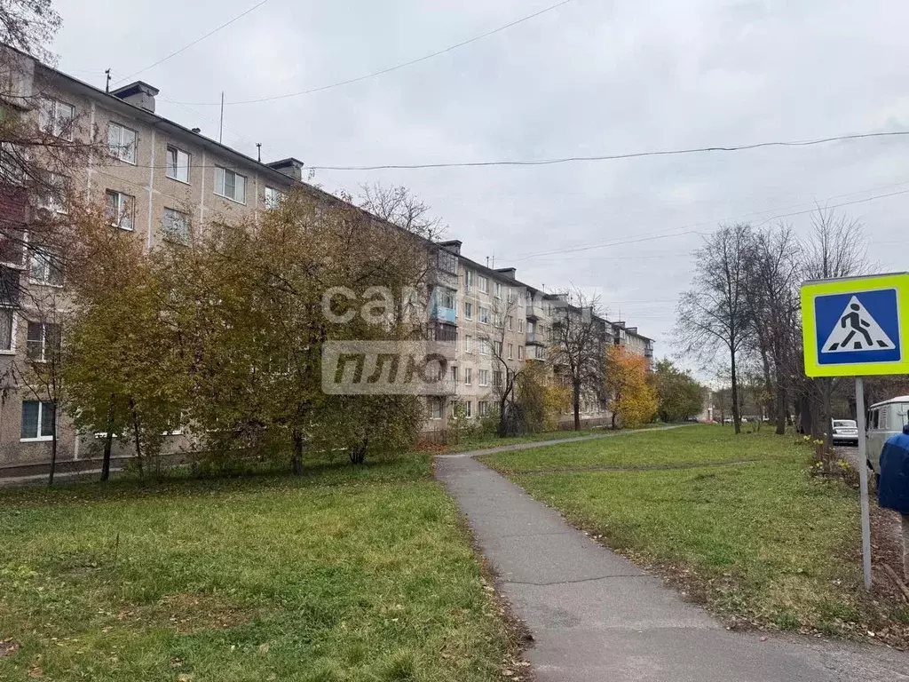 4-к кв. Курская область, Железногорск Первомайская ул., 4 (60.1 м) - Фото 1