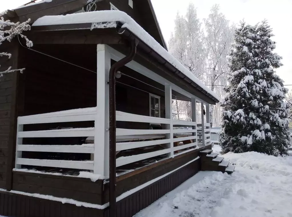 Дом в Ленинградская область, Гатчинский муниципальный округ, Сиверский ... - Фото 2