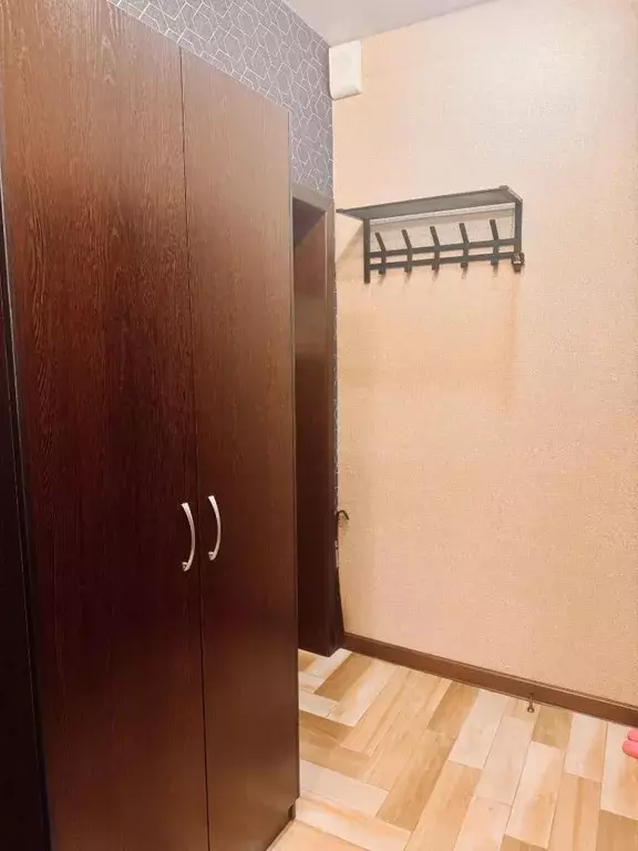 Комната Кемеровская область, Белово пер. Толстого, 18 (52.0 м) - Фото 1