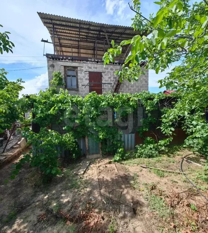 Дом в Астраханская область, Наримановский район, Бережок садовое ... - Фото 1