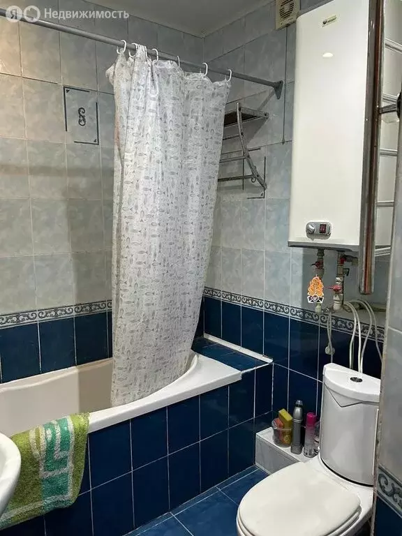 3-комнатная квартира: Аксай, улица Платова, 6А (82 м) - Фото 1