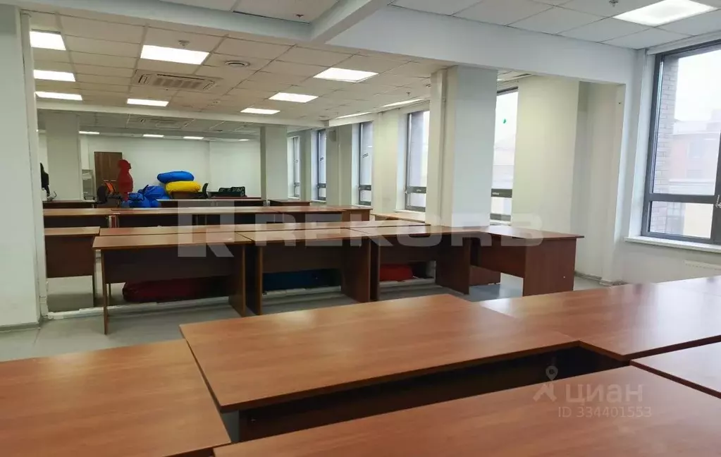 Офис в Санкт-Петербург Гельсингфорсская ул., 2 (259 м) - Фото 1