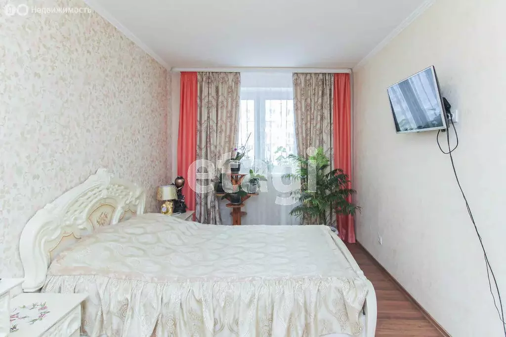 3-комнатная квартира: Тюмень, улица Пермякова, 83к1 (83.3 м) - Фото 1
