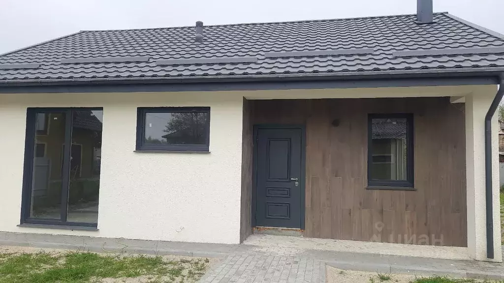 Дом в Калининградская область, пос. Приморье ул. Лесная, 7 (75 м) - Фото 1