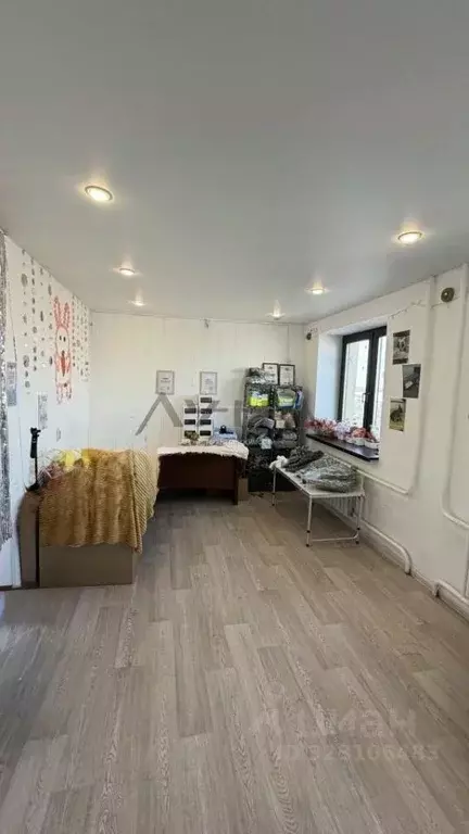 Помещение свободного назначения в Татарстан, Набережные Челны просп. ... - Фото 1