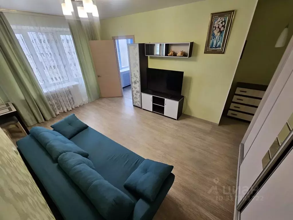 2-к кв. Приморский край, Владивосток ул. Олега Кошевого, 33 (50.0 м) - Фото 0