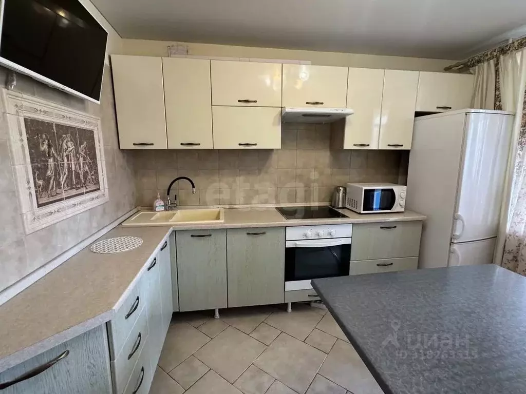 1-к кв. Брянская область, Брянск Бежицкая ул., 1к7 (46.0 м) - Фото 0