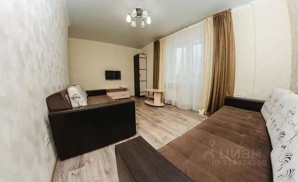 2-к кв. Воронежская область, Воронеж Ленинский просп., 124б (70.0 м) - Фото 1