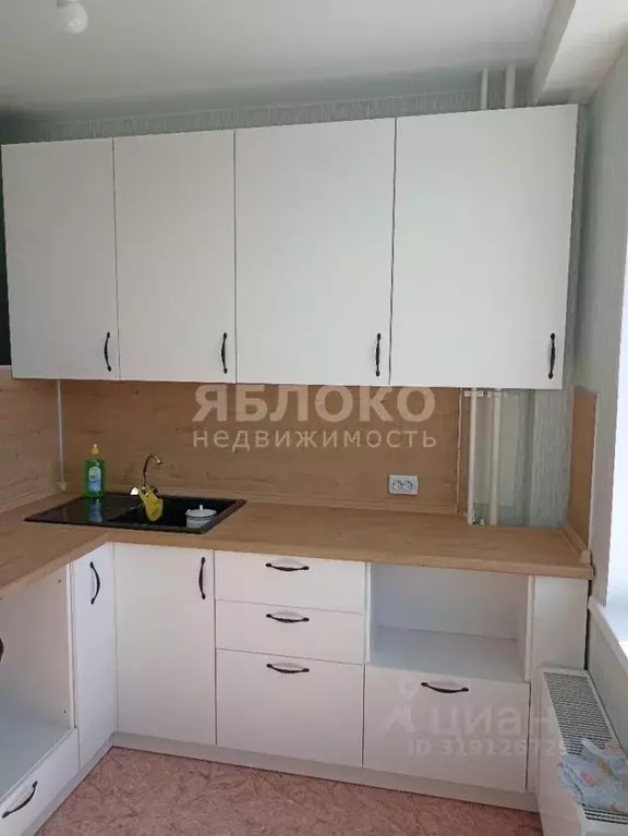 2-к кв. Пермский край, Березники Усольский-2 мкр, ул. Строителей, 10 ... - Фото 0