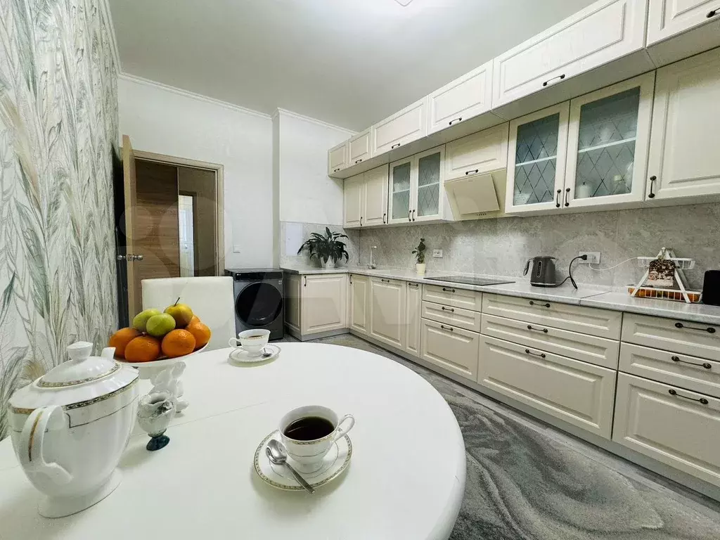 3-к. квартира, 70 м, 14/18 эт. - Фото 1