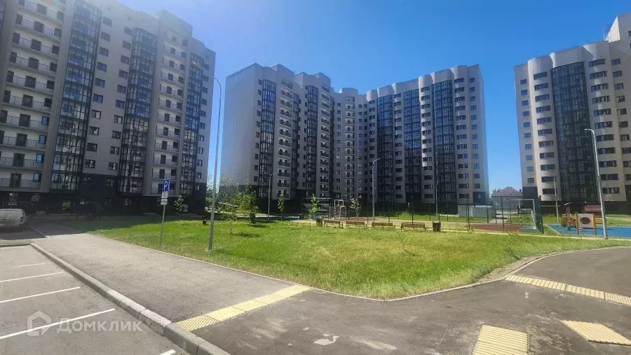 Продаётся 2-к квартира, 55.8 м - Фото 0