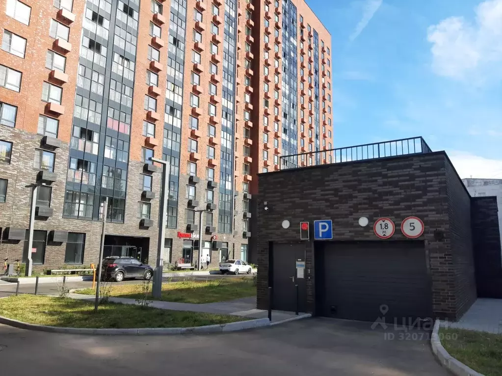 Гараж в Брянская область, Брянск ул. Плеханова, 18 (14 м) - Фото 1