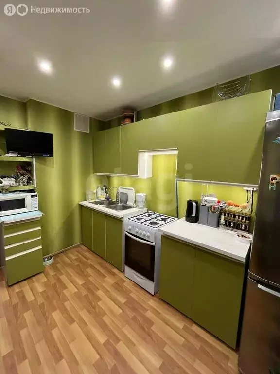 3-комнатная квартира: Усинск, Молодёжная улица, 3А (64.6 м) - Фото 1