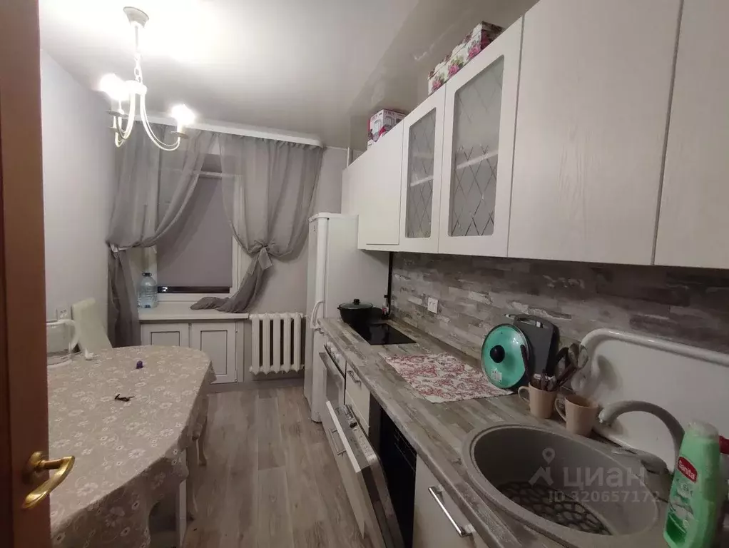 3-к кв. Тюменская область, Тюмень Ставропольская ул., 5 (58.0 м) - Фото 1