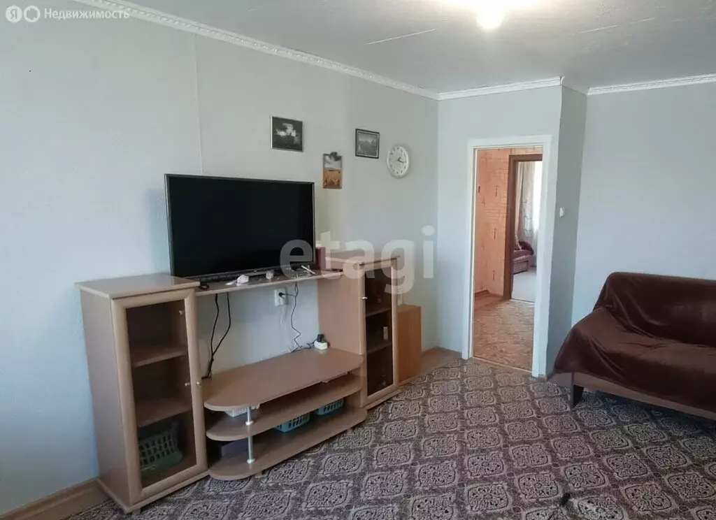 2-комнатная квартира: Новоалтайск, 8-й микрорайон, 6 (46.3 м) - Фото 2