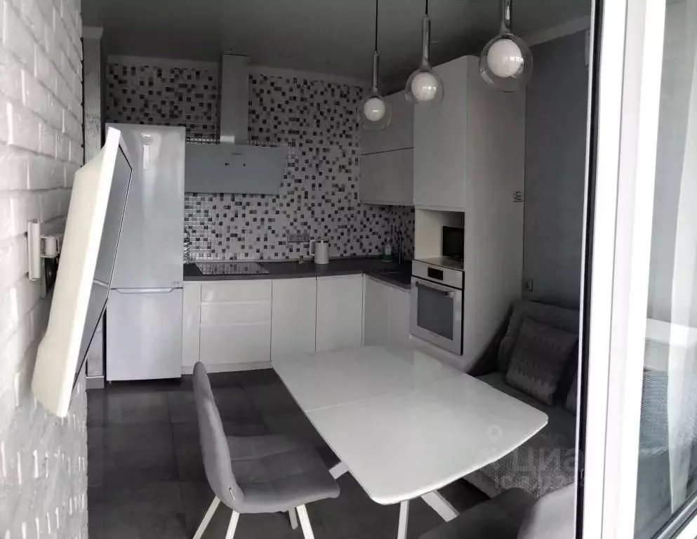 1-к кв. Краснодарский край, Сочи Центральный мкр, ул. Роз, 36 (50.0 м) - Фото 2