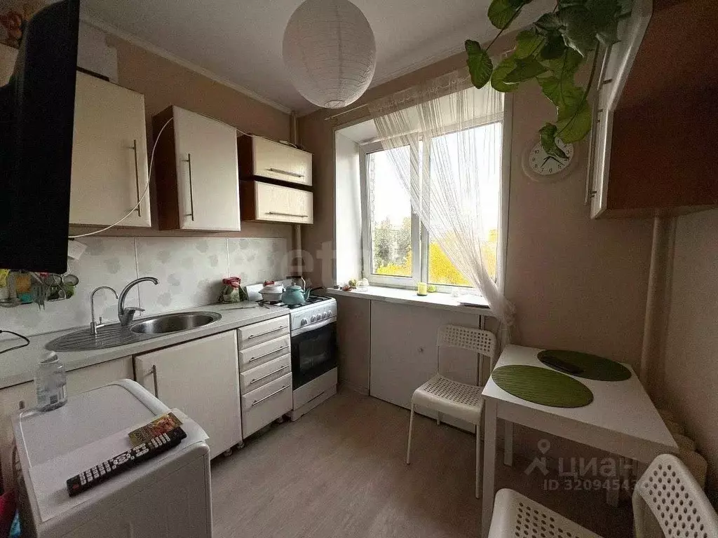 3-к кв. Калужская область, Балабаново Боровский район, ул. Гагарина, 3 ... - Фото 1