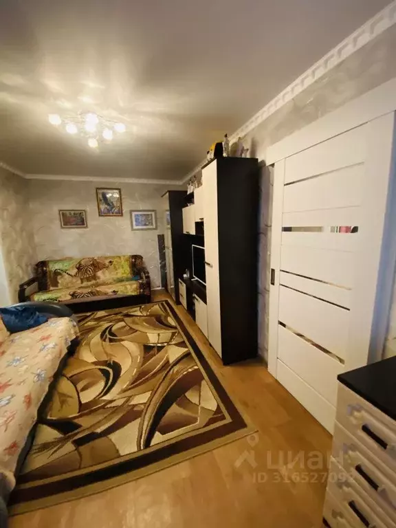 2-к кв. Орловская область, Орел Ягодный пер., 17 (44.6 м) - Фото 0