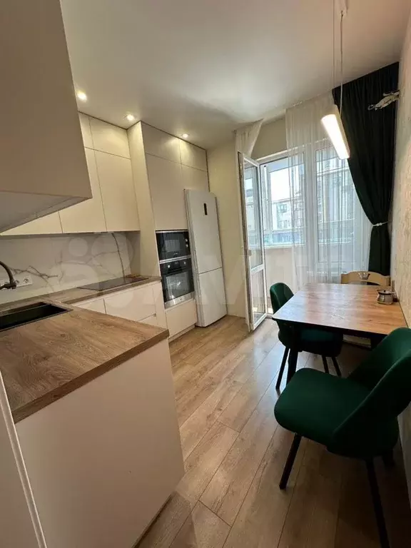 2-к. квартира, 60 м, 8/9 эт. - Фото 0