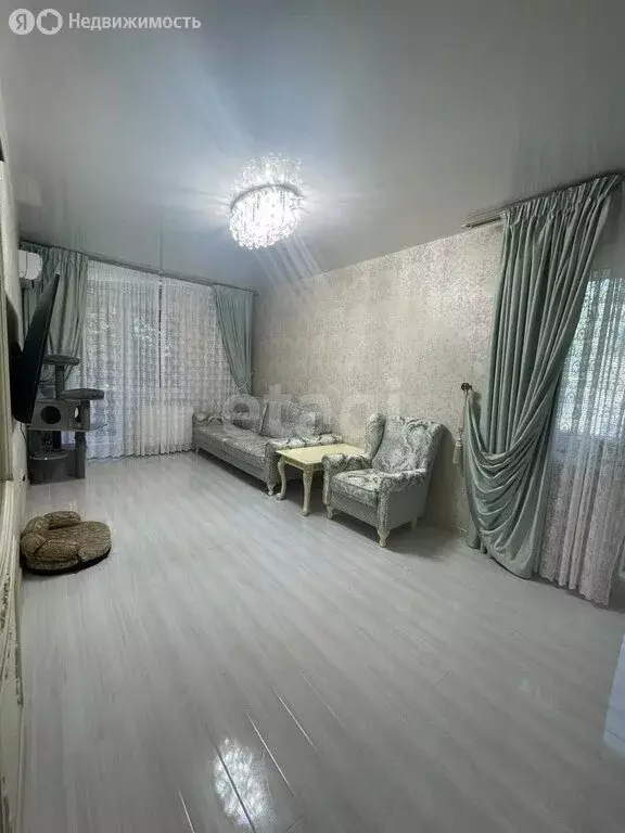 3-комнатная квартира: Сочи, улица Ленина, 298Б (90 м) - Фото 1