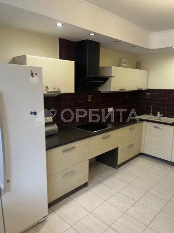 3-к кв. Тюменская область, Тюмень ул. Николая Семенова, 31к2 (90.3 м) - Фото 2