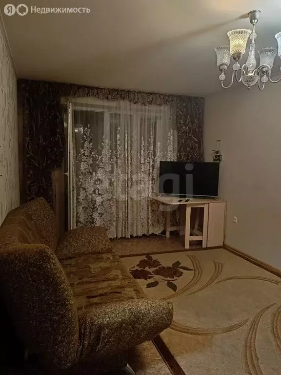 1-комнатная квартира: Альметьевск, улица Шевченко, 170 (33 м) - Фото 1