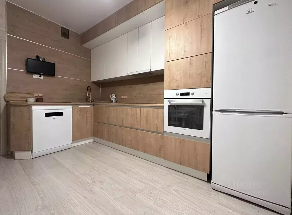 2-к кв. Санкт-Петербург ул. Ворошилова, 25к1 (64.0 м) - Фото 1