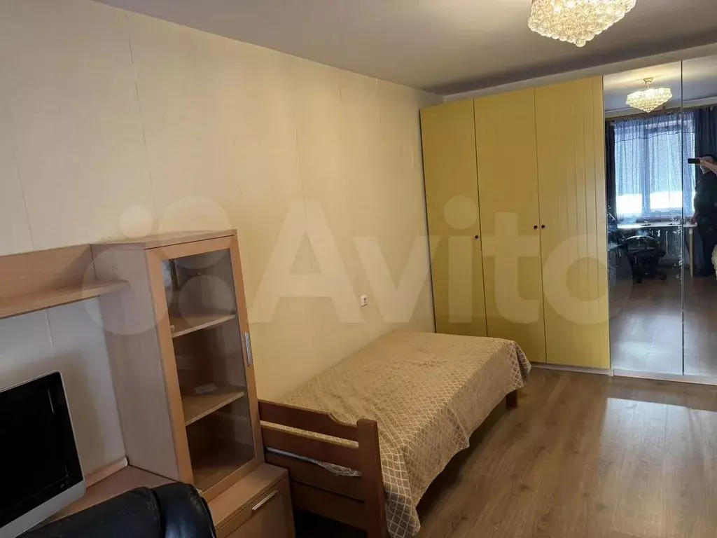 1-к. квартира, 38 м, 15/18 эт. - Фото 1