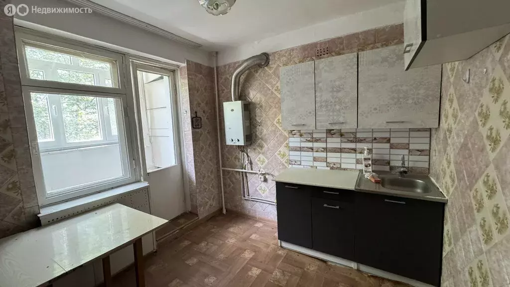 3-комнатная квартира: Беслан, улица Ленина, 72 (73 м) - Фото 0