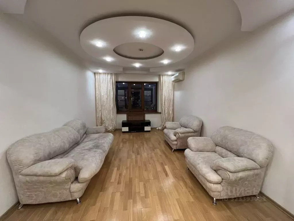 3-к кв. Адыгея, Майкоп ул. 12 Марта, 144К3 (64.0 м) - Фото 1