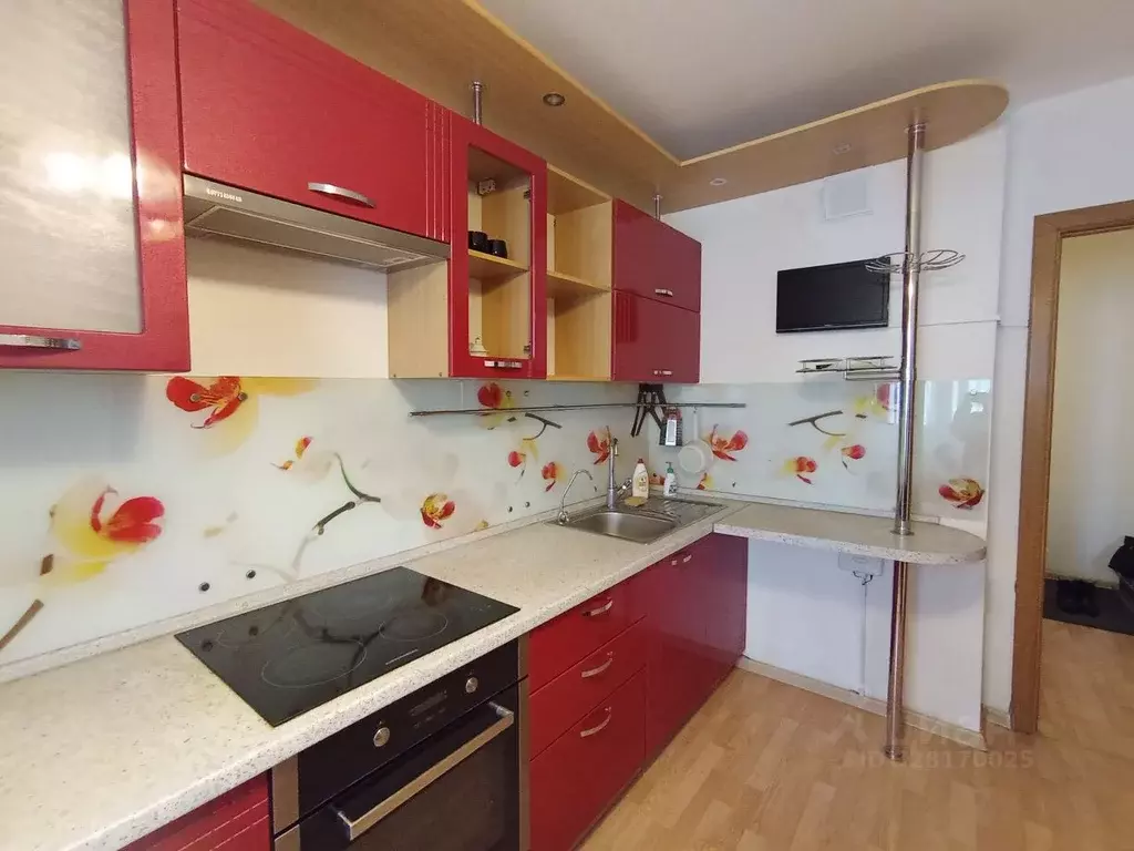 2-к кв. Свердловская область, Екатеринбург ул. Совхозная, 10 (57.3 м) - Фото 1