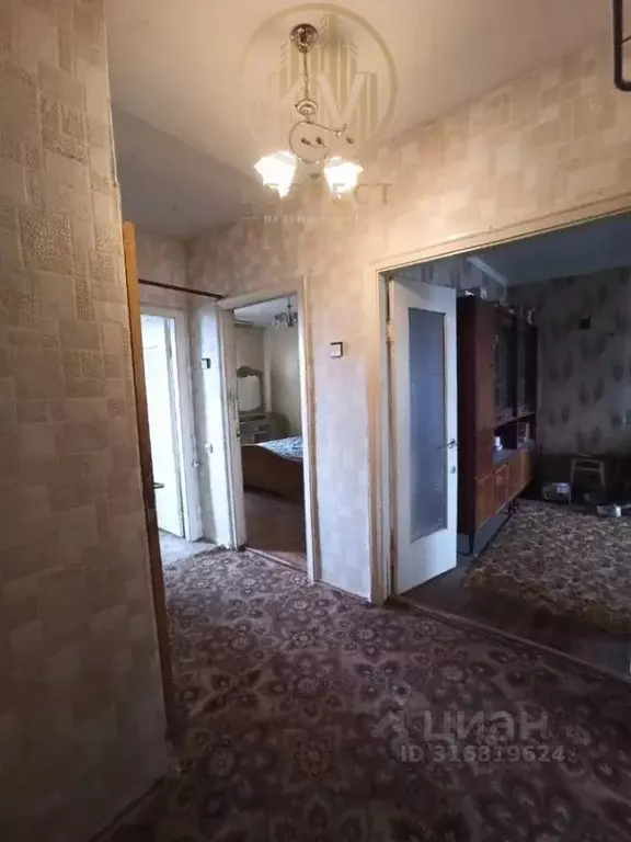 3-к кв. Ставропольский край, Кисловодск ул. Калинина, 12 (58.7 м) - Фото 0