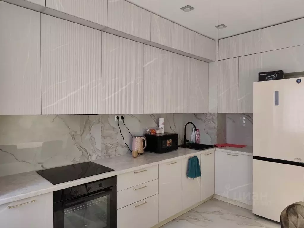 2-к кв. Крым, Симферопольский район, с. Мирное ул. Крымской Весны, 6к1 ... - Фото 2