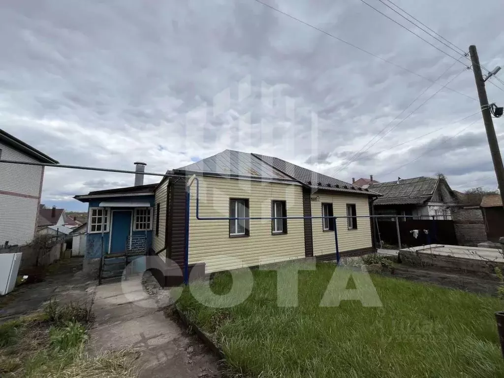Таунхаус в Воронежская область, Воронеж ул. Лейтенанта Цветкова (75 м) - Фото 1