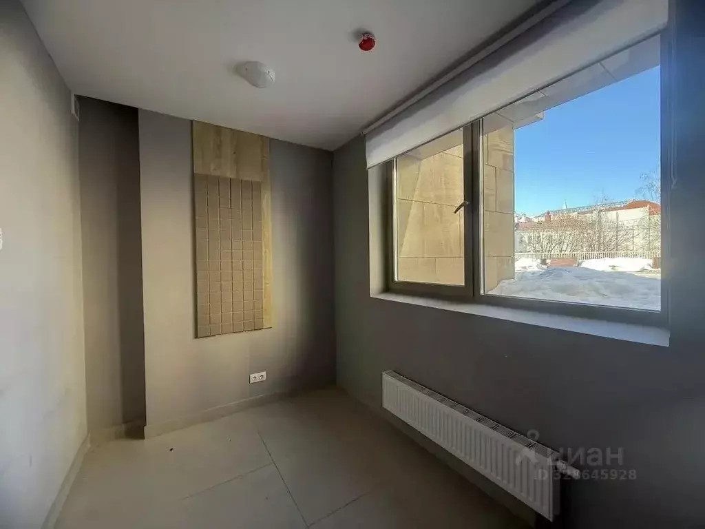 Офис в Татарстан, Казань ул. Дзержинского, 6Б (15 м) - Фото 1