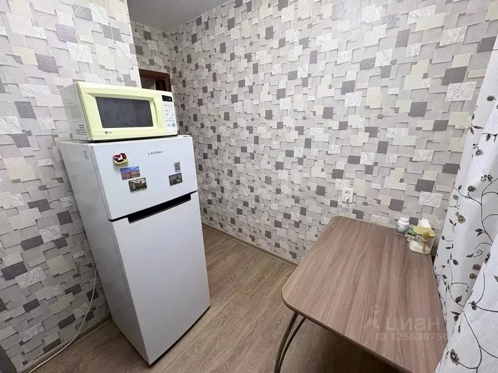 1-к кв. Татарстан, Казань ул. Братьев Касимовых, 10 (33.4 м) - Фото 1