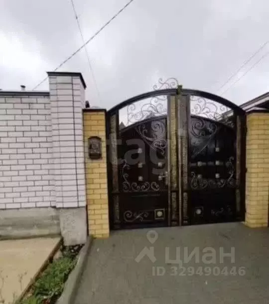 Дом в Ставропольский край, Ставрополь № 4 мкр, ул. Красногвардейская, ... - Фото 2