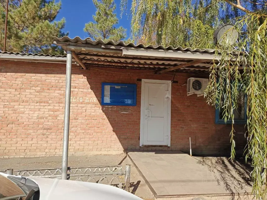 Помещение свободного назначения в Оренбургская область, с. Курманаевка ... - Фото 1