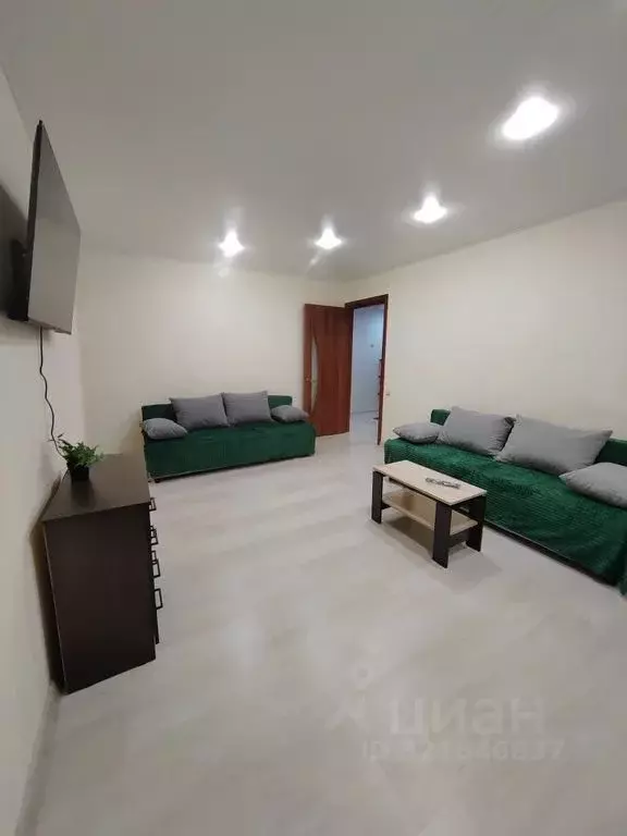 2-к кв. Свердловская область, Карпинск Школьный пер., 1 (50.0 м) - Фото 2