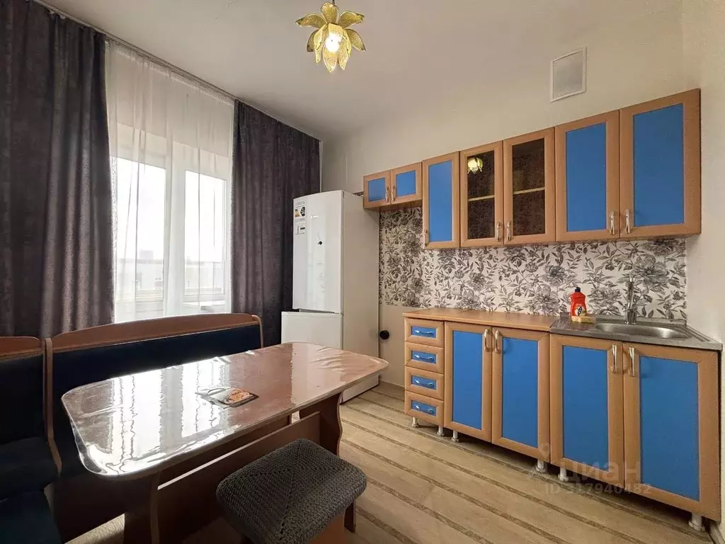 1-к кв. Хакасия, Абакан ул. Торосова, 8А (45.0 м) - Фото 0