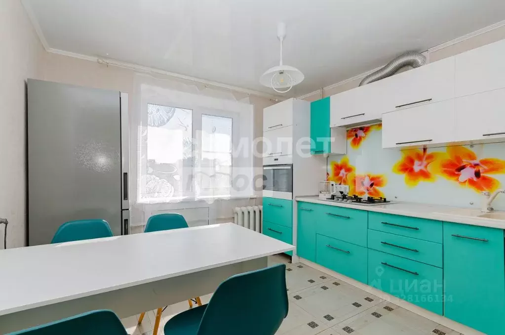 3-к кв. Челябинская область, Челябинск ул. Энгельса, 39 (64.0 м) - Фото 1