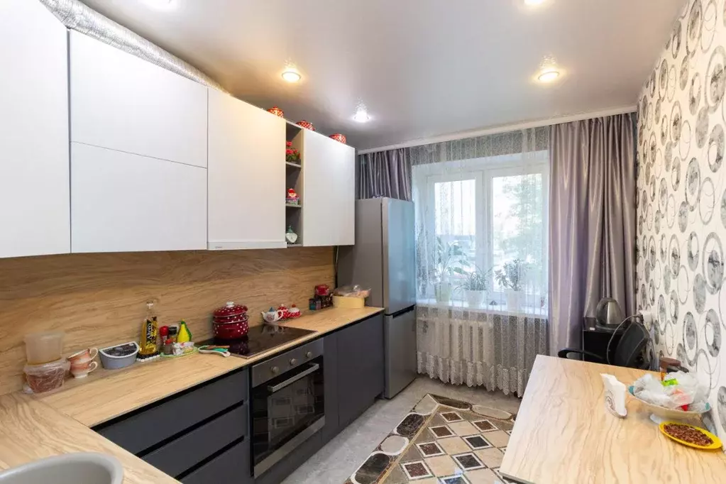 3-к кв. Тюменская область, Тюмень ул. Домостроителей, 34 (66.3 м) - Фото 1