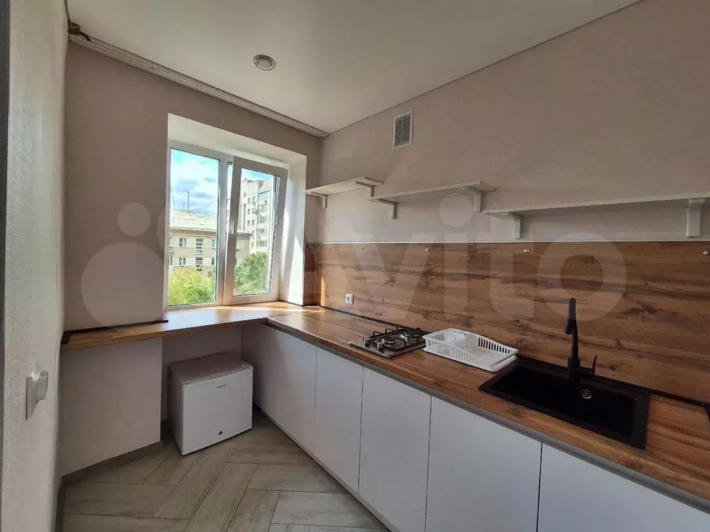 1-к. квартира, 28 м, 5/5 эт. - Фото 1