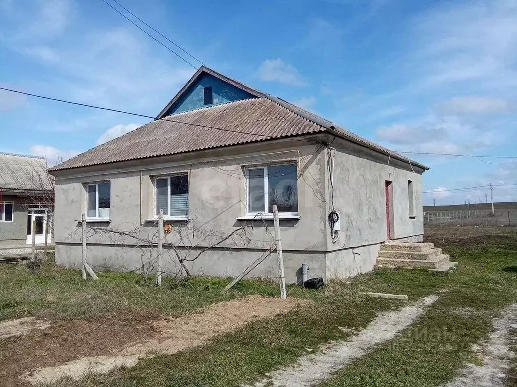 Дом в Крым, Симферопольский район, с. Первомайское ул. Тихая (92 м) - Фото 2