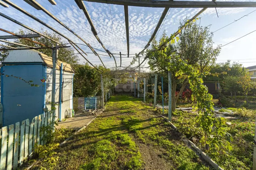 Дом в Крым, Бахчисарайский район, с. Песчаное ул. Речная, 30 (75 м) - Фото 1