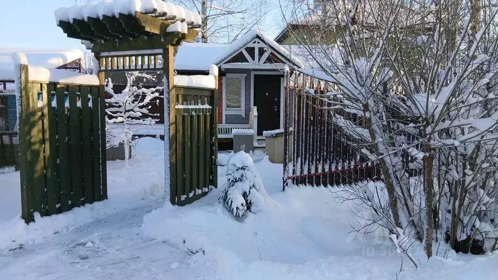 Дом в Ленинградская область, Всеволожск Еловая ул., 30 (18 м) - Фото 1