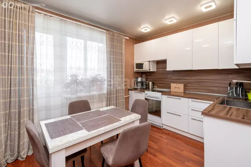 3-комнатная квартира: Чита, Геодезическая улица, 42 (85.1 м) - Фото 1