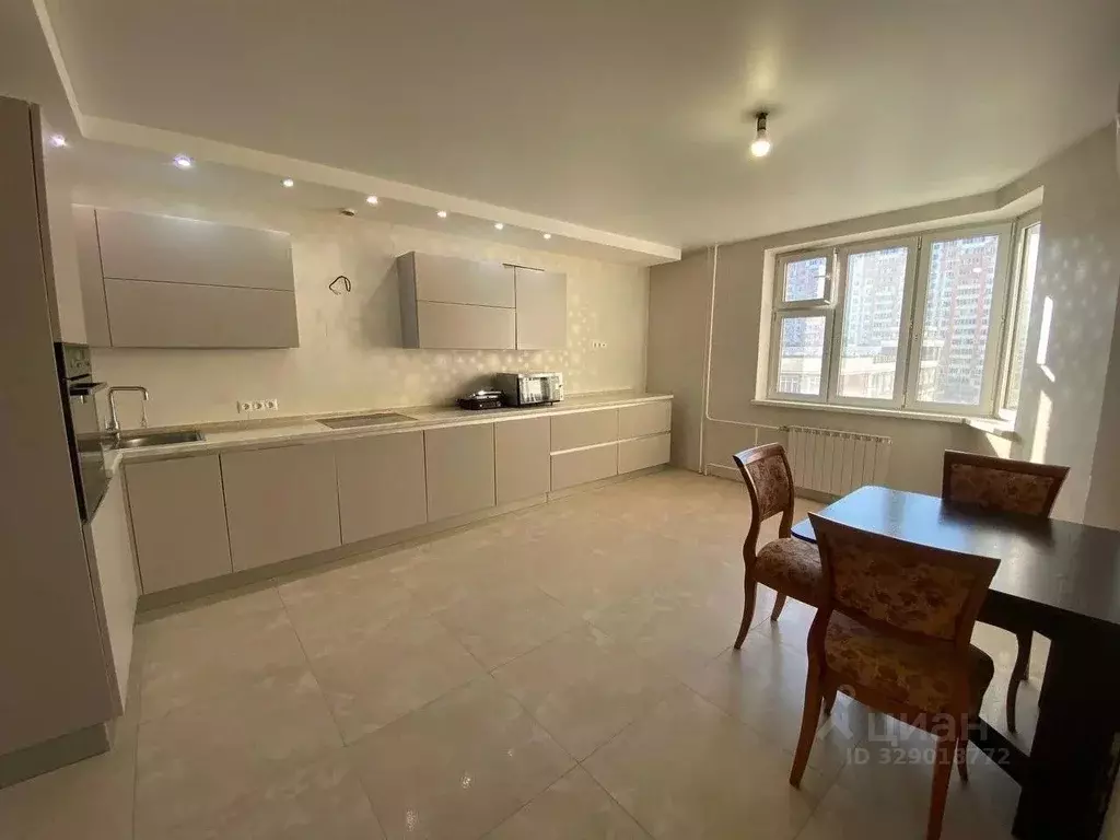 3-к кв. Московская область, Люберцы Красная Горка мкр, просп. ... - Фото 1