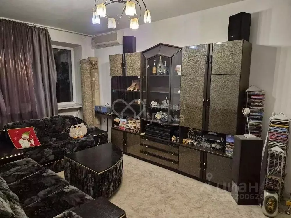 3-к кв. Волгоградская область, Волгоград ул. Елисеева, 8 (62.2 м) - Фото 1